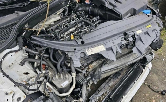 Skoda Octavia cena 12500 przebieg: 417000, rok produkcji 2019 z Warszawa małe 211
